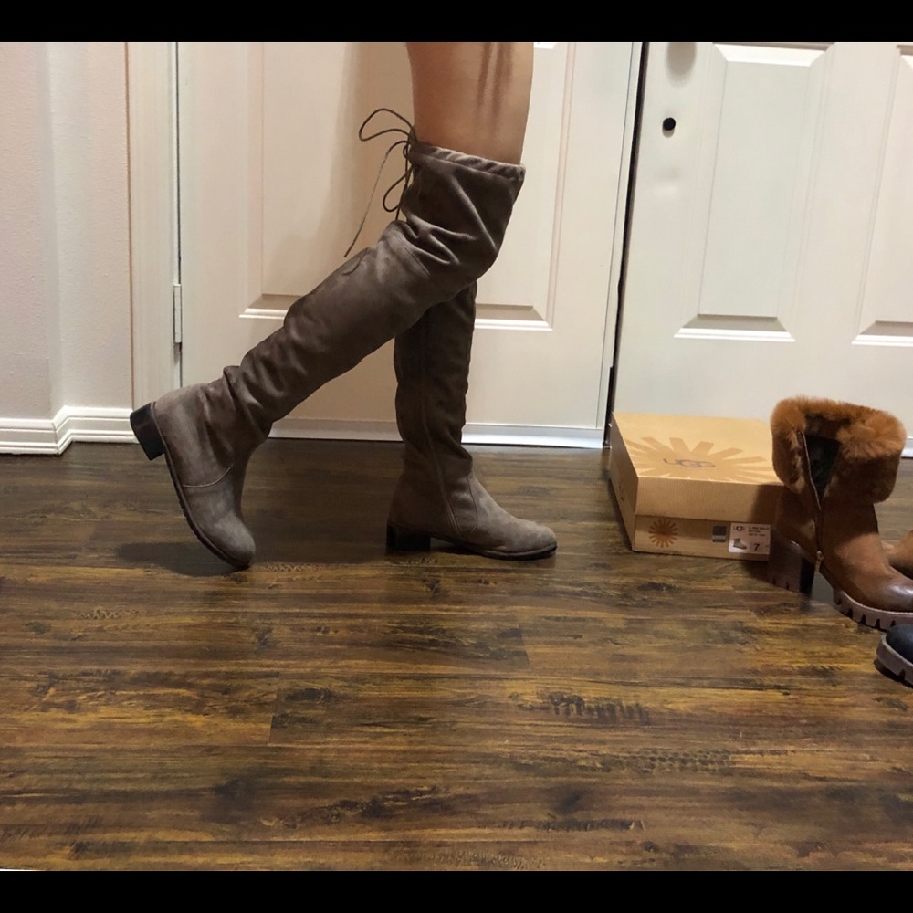 The Same Style With Stuart Weitzman - image 2